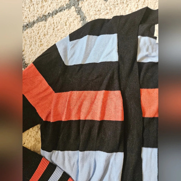 Yumi knitwear stripped cardigan size medium - Picture 4 of 5